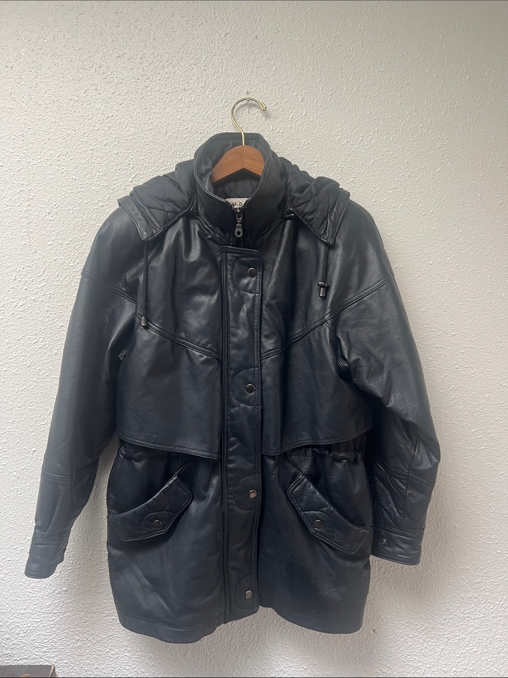 Vintage Liz Baker Essentials Black 100% Genuine Leather Hooded Women's Jacket